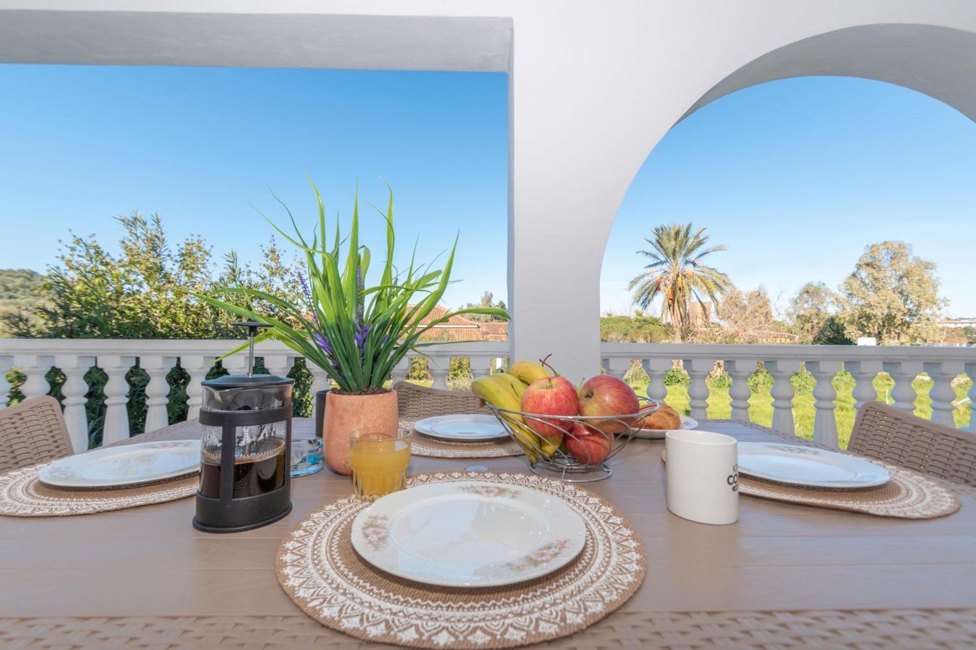 Kamara Apartments اليكاناس المظهر الخارجي الصورة
