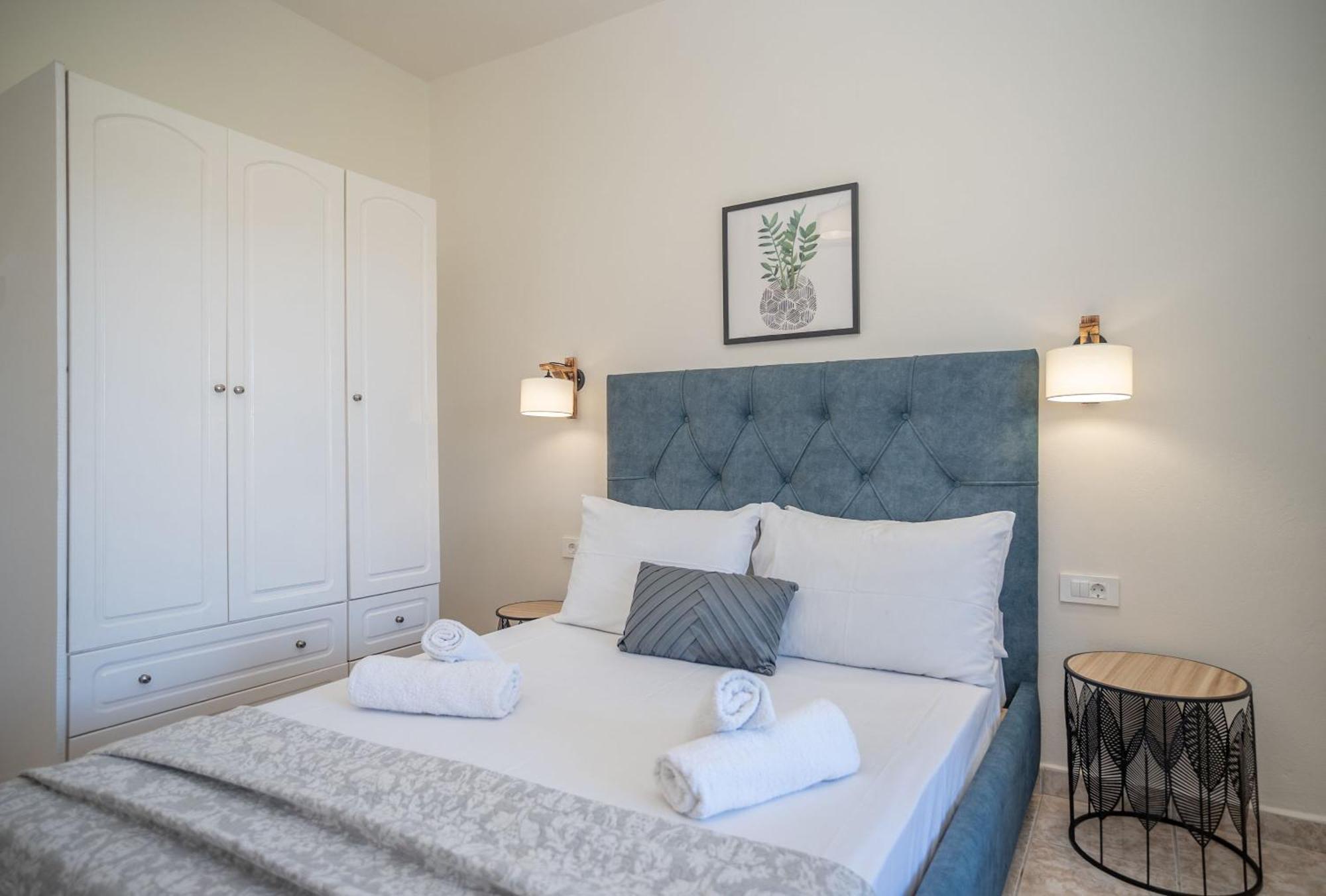 Kamara Apartments اليكاناس الغرفة الصورة