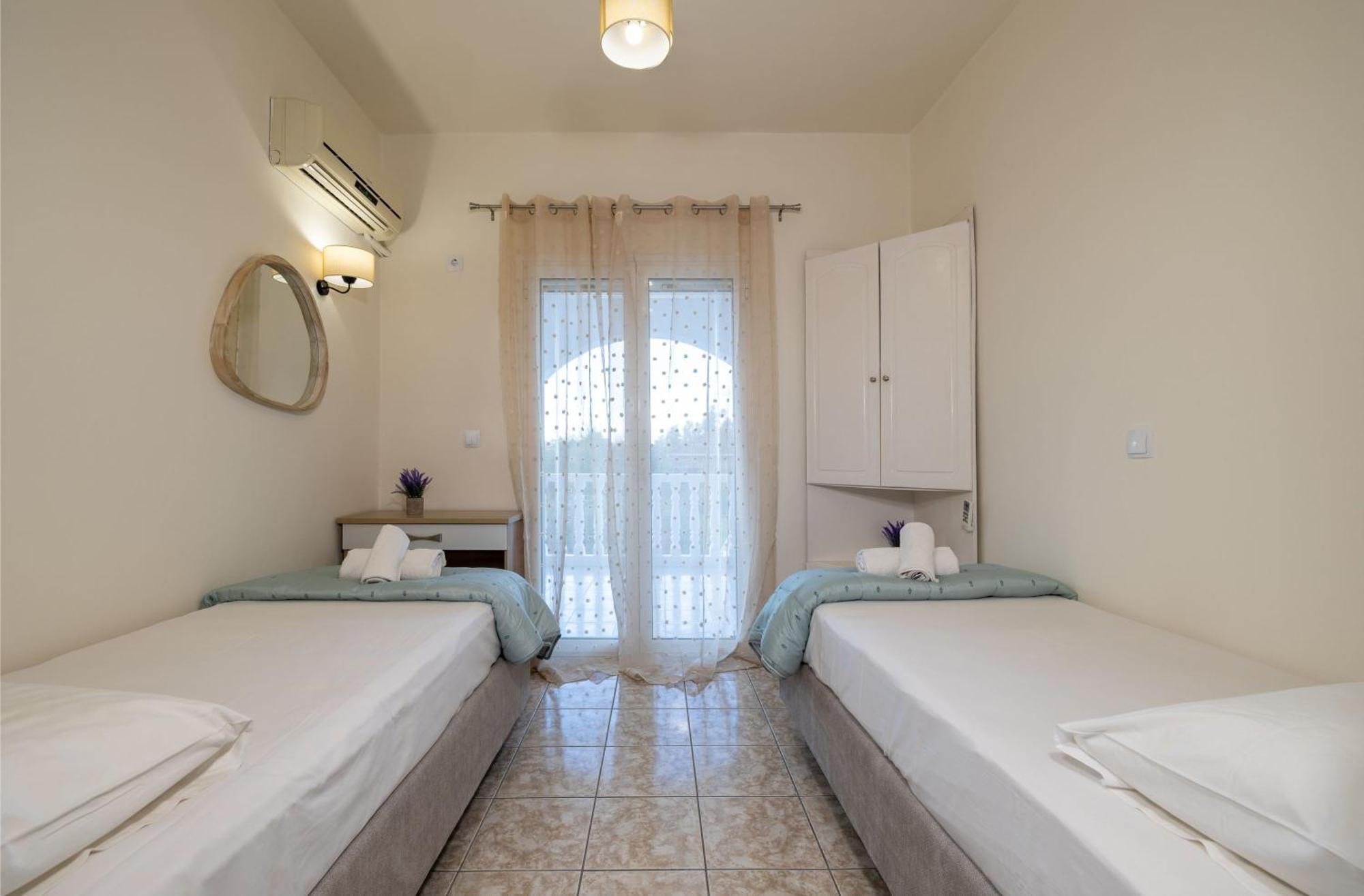 Kamara Apartments اليكاناس المظهر الخارجي الصورة